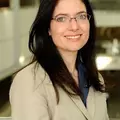 Jessica Brody headshot.